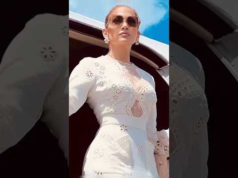 Jennifer Lopez stuns in ElieSaab&#039;s Spring/summer 2023 for Delola trip#jlo #eliesaab #jenniferlopez